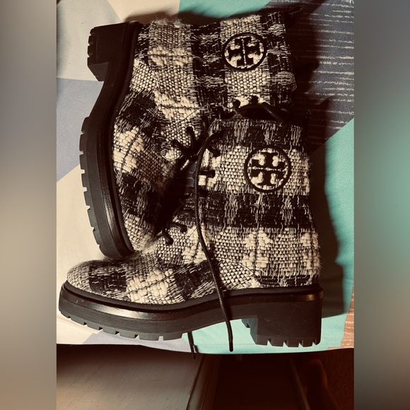 Tory Burch Miller notched sole ankle boot size 6.5 new without box - Picture 3 of 10